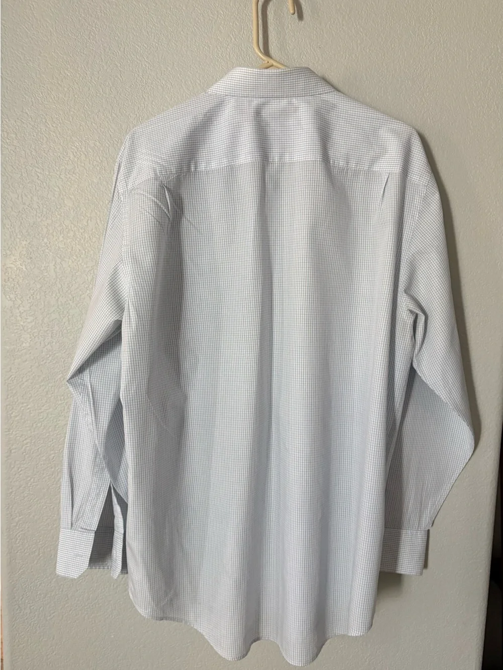 Beautiful Condition Banana Republic Light Blue Check Dress Shirt